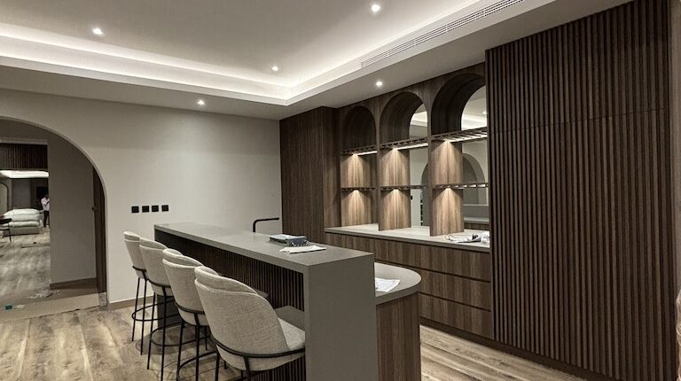 Redwood C32 Dubai